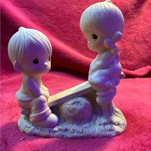 PRECIOUS MOMENTS Vintage 1978”LOVE LIFTED ME" #E-1375/A (original 21 figurines)